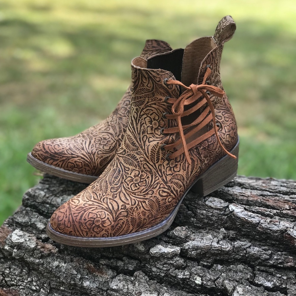 Circle G booties made by Corral